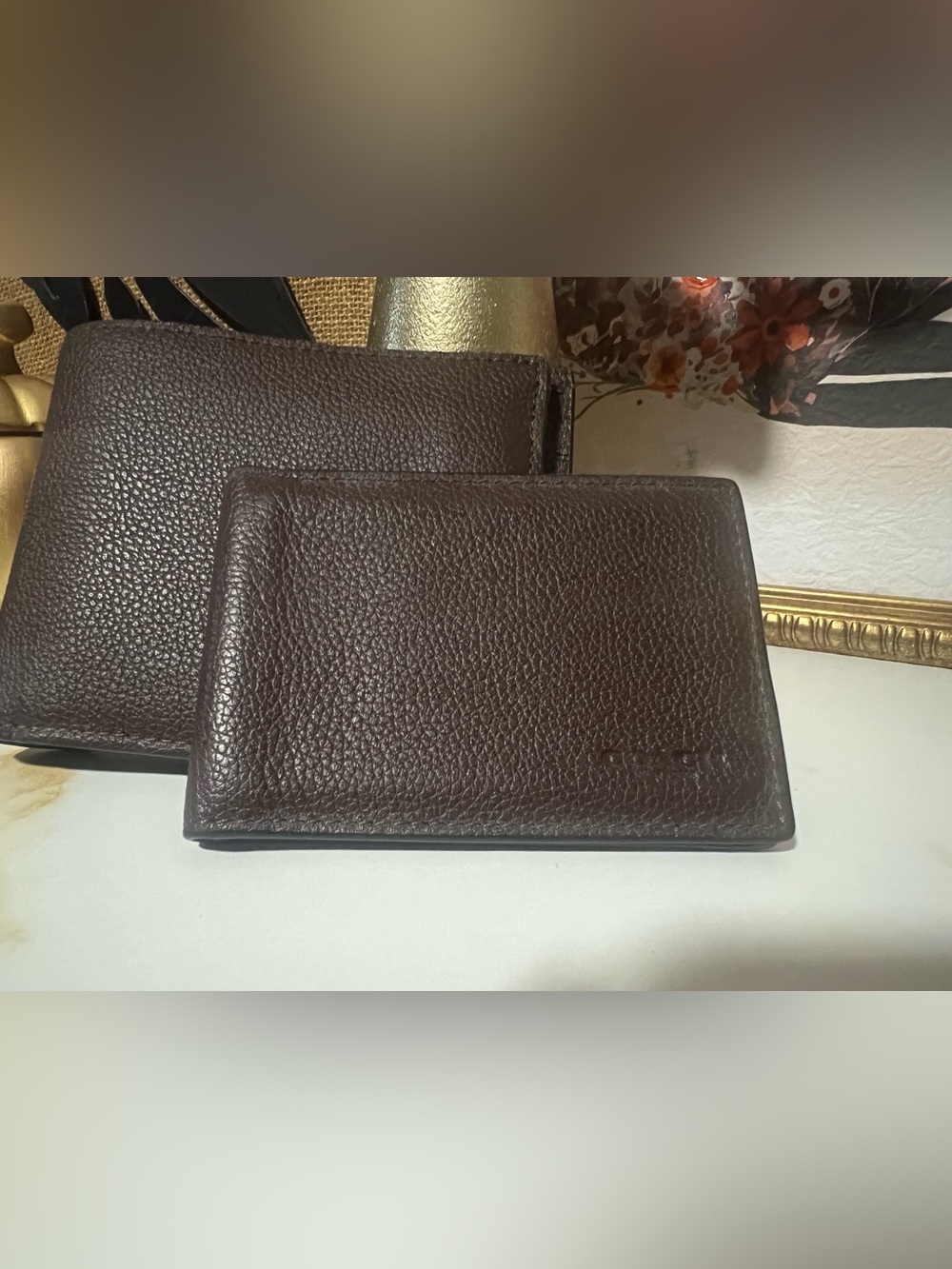 Classic Brown Leather Men's Wallet - Timeless Bifold